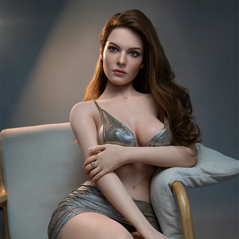 Linda II Premium Custom Companion Doll - Image 3